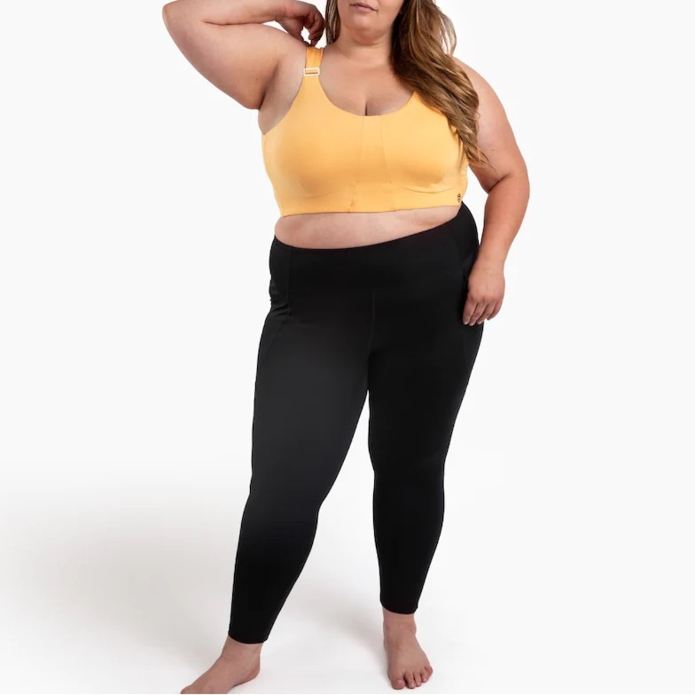 Kinflyte Hi-Rise Leggings with Side Pockets
Medium Support Black Size 2X